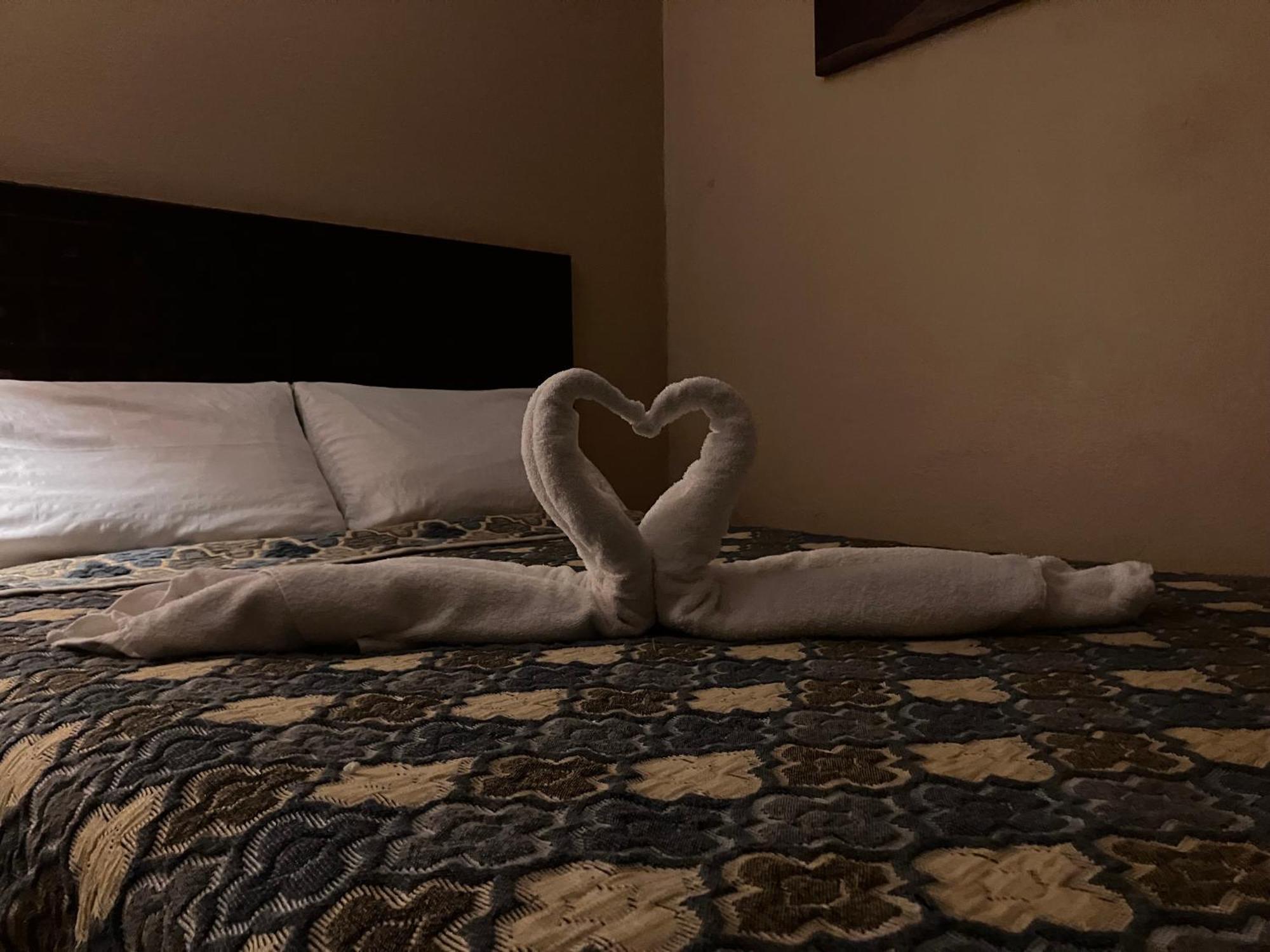 Hotel Santa Fe Чигнауапан Екстериор снимка