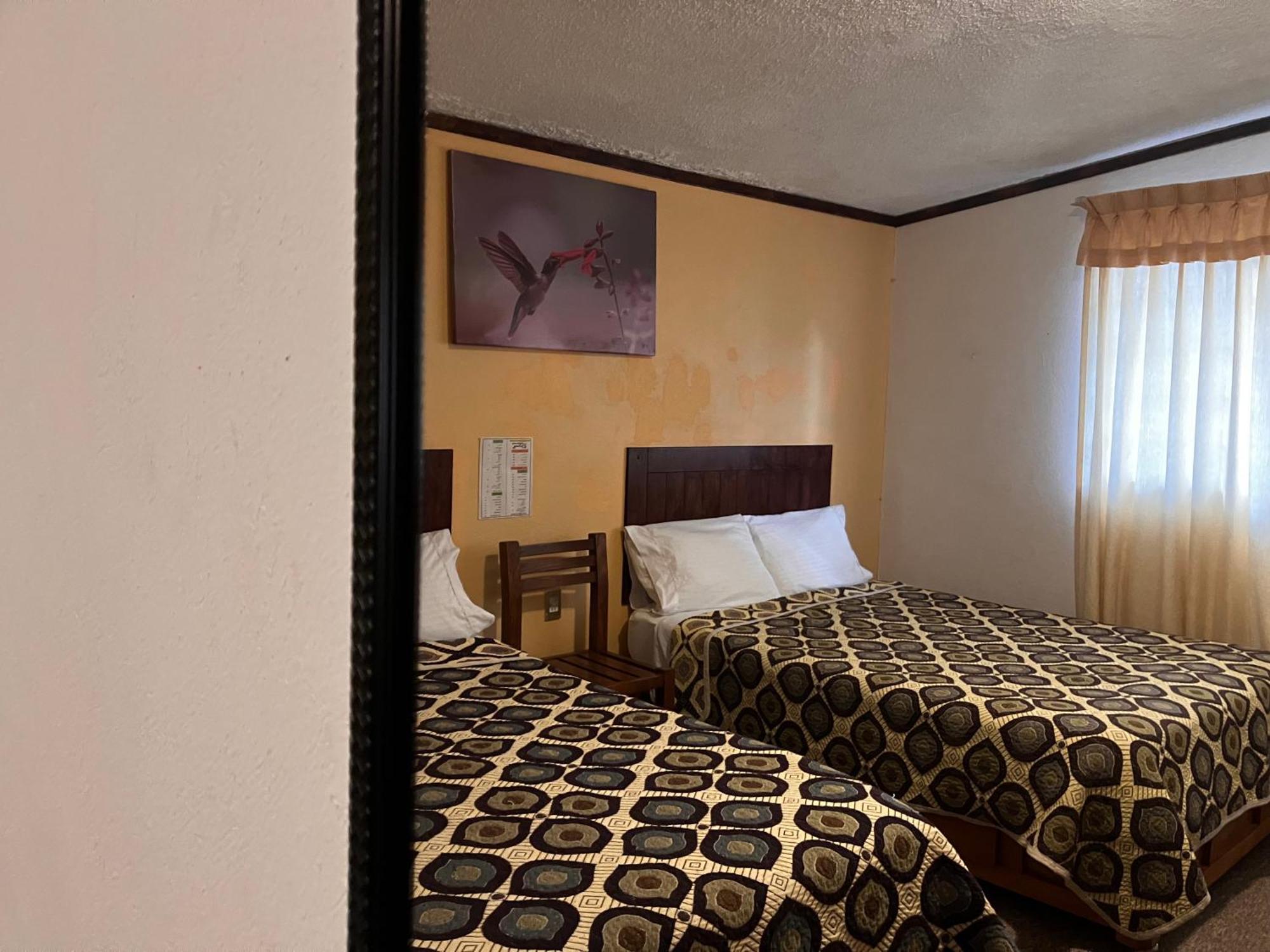 Hotel Santa Fe Чигнауапан Екстериор снимка